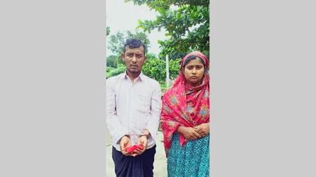 বাগাতিপাড়ায় মাদক বিক্রিকালে স্বামী-স্ত্রীসহ আটক ৩