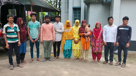 ভূরুঙ্গামারী সীমান্তে ১২ বাংলাদেশীকে ফেরত পাঠিয়েছে ভারত