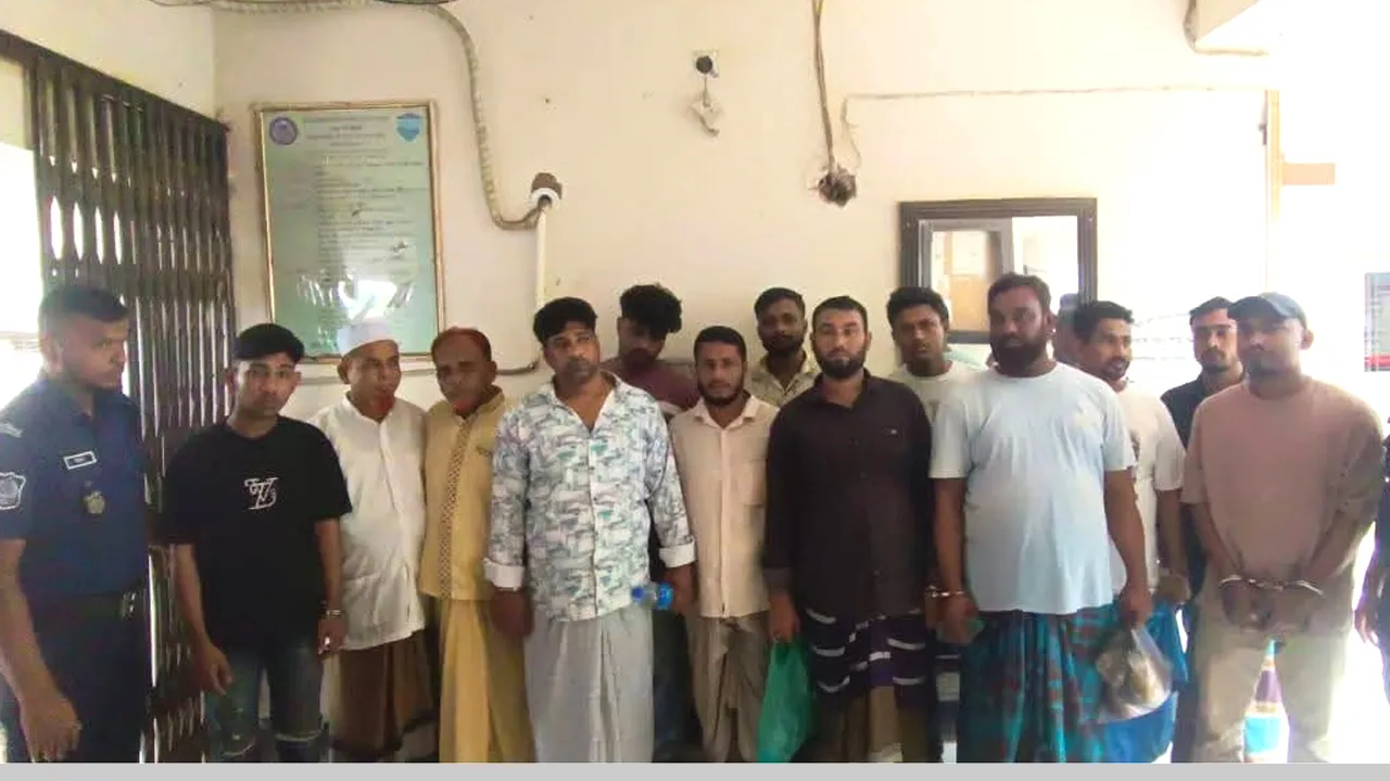 দেবিদ্বার আ’লীগের ১৩ নেতাকর্মী গ্রেফতার