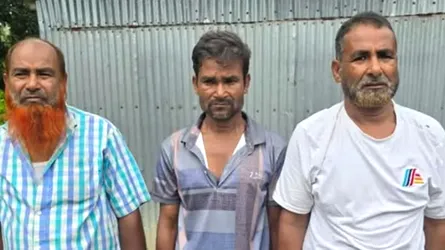 দুর্গাপুরে হত্যার বদলা হত্যা, আটক ৩