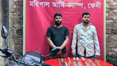 ফেনীতে অস্ত্রসহ ২ ছাত্রদল নেতা গ্রেফতার