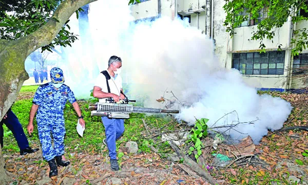 ডেঙ্গু ও চিকুনগুনিয়া প্রতিরোধে বিমানবাহিনীর বিশেষ অভিযান