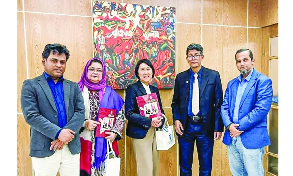 চবি ভিসির সাথে প্রফেসর ড. কানিটসর্ন তেরদপাওপংয়ের সৌজন্য সাক্ষাৎ