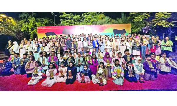 বসুন্ধরা পাবলিক স্কুল অ্যান্ড কলেজের ছবি আঁকা প্রতিযোগিতার পুরস্কার বিতরণ