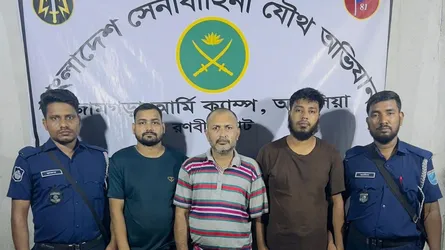 আশুলিয়ায় হাতকাটা টিপু ২ সহযোগীসহ গ্রেফতার