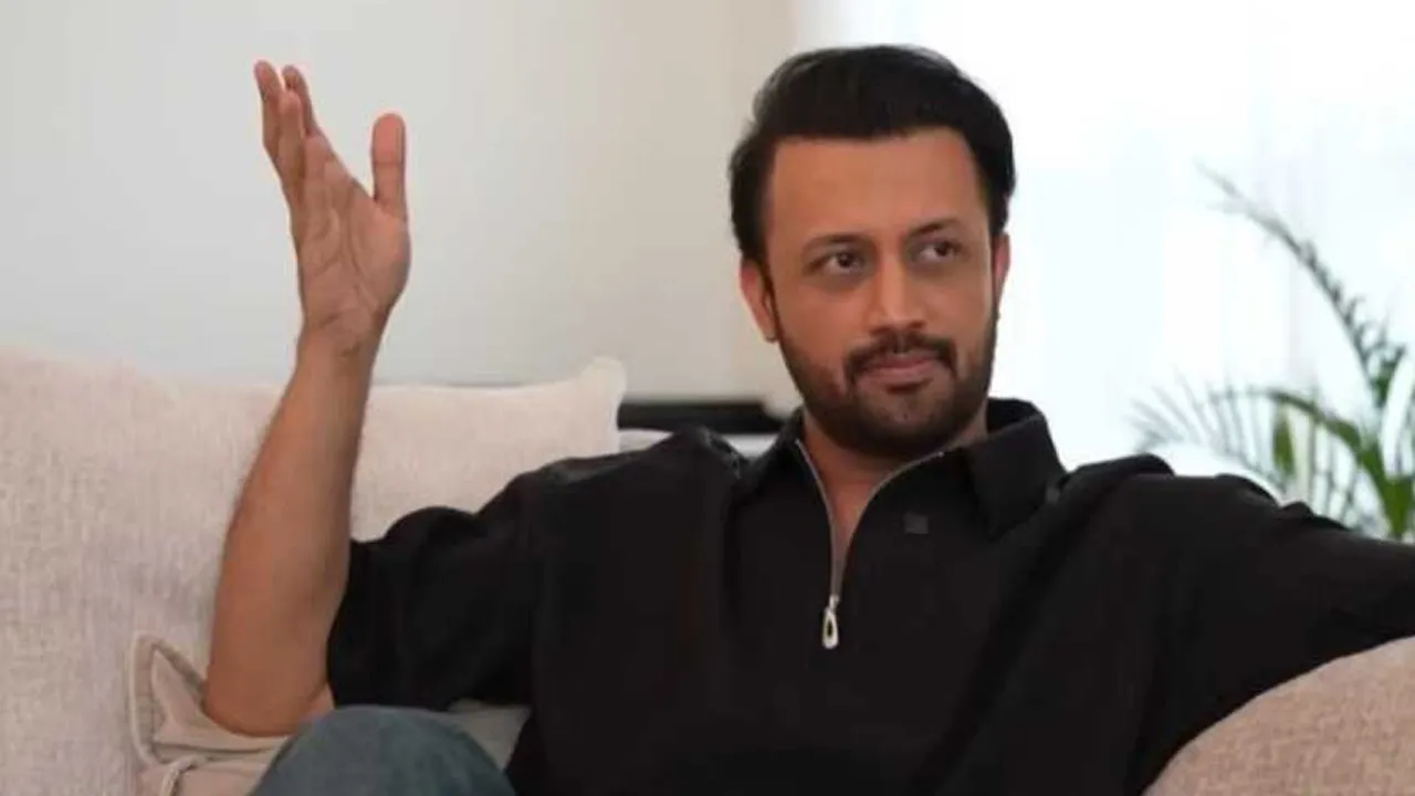 ভারতে ‘নিষেধাজ্ঞা’ নিয়ে মুখ খুললেন আতিফ আসলাম