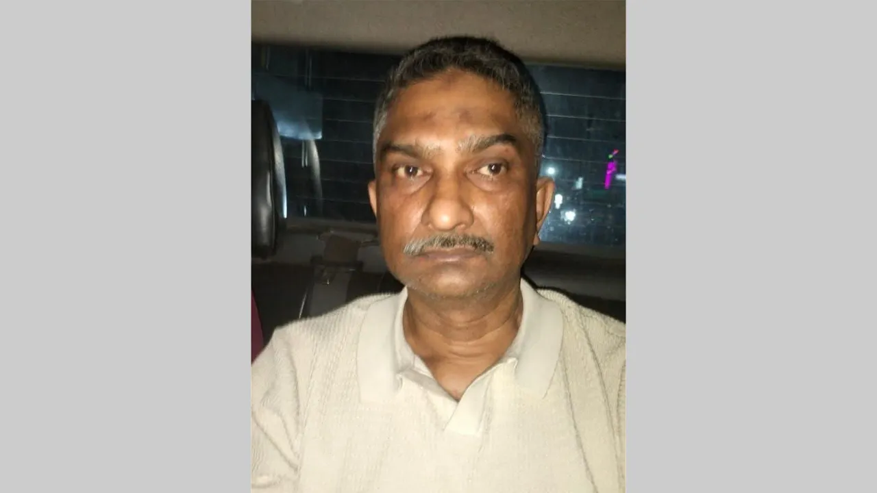 বিদেশ যাওয়ার সময় বিমানবন্দর থেকে কক্সবাজার কৃষক লীগ নেতা গ্রেফতার