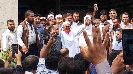 মুক্তি পেয়ে শাহবাগের সমাবেশে এটিএম আজহার