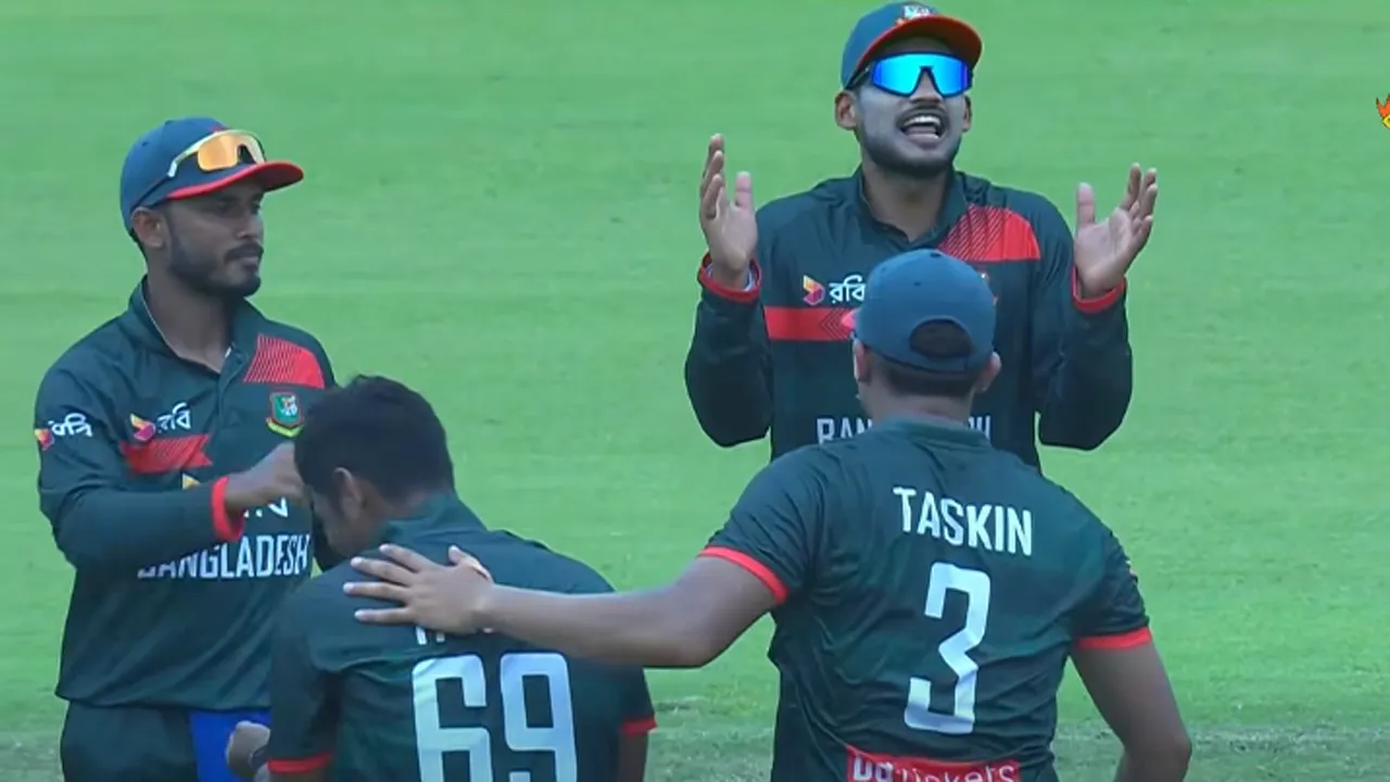৬৮ রানেই ৫ উইকেট নেই অস্ট্রেলিয়ার