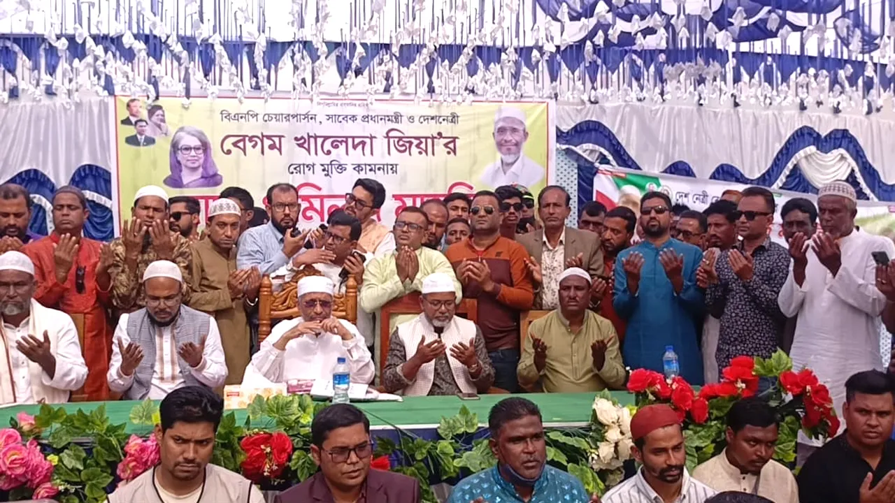 নিজ আসনের বিএনপি প্রার্থী লুৎফুজ্জামান বাবরের পথসভা