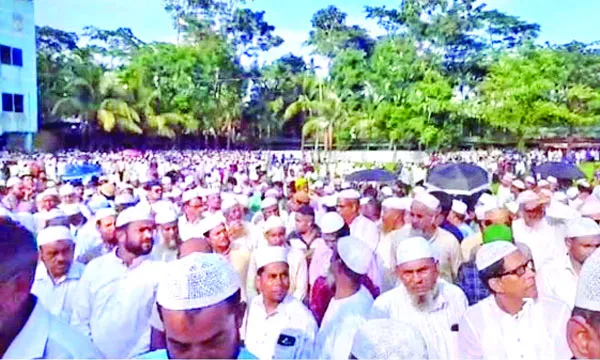 সিলেটে মাওলানা ফরিদ উদ্দিন চৌধুরীর জানাজায়  শোকার্তদের ঢল