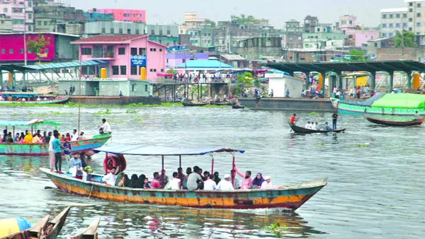 সরকার গেলে দখলদার বদলায় পাল্টায় না নদীর ভাগ্য