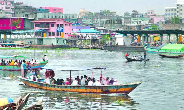সরকার গেলে দখলদার বদলায় পাল্টায় না নদীর ভাগ্য