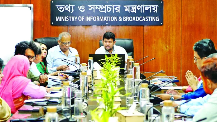সংবাদপত্রের গুণগত মানোন্নয়নে টাস্কফোর্স গঠন করবে সরকার : তথ্য উপদেষ্টা