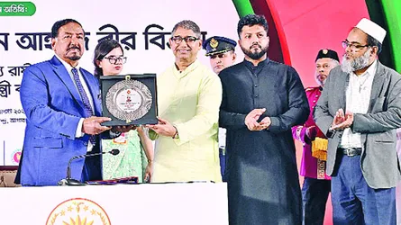 জুলাইয়ের তথ্যচিত্রে বিতর্ক-হট্টগোলবেরিয়ে গেলেন কুটনীতিকরা