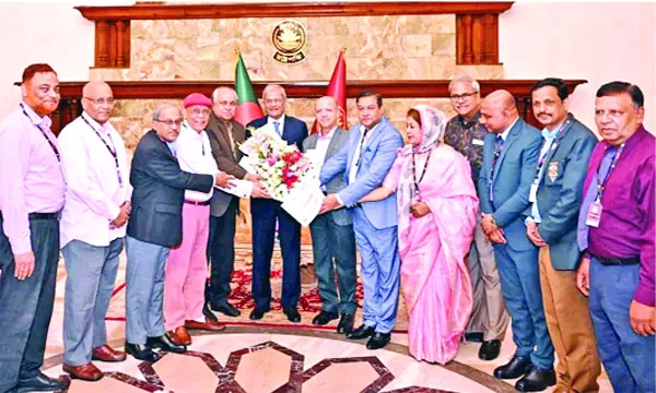 গণতন্ত্র বাঁচাতে হলে বাঁচাতে হবে গণমাধ্যমকেও : রাষ্ট্রপতি