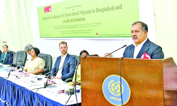 জলবায়ু অভিবাসীদের উন্নয়নপ্রক্রিয়ায় অন্তর্ভুক্তির আহ্বান তথ্যমন্ত্রীর