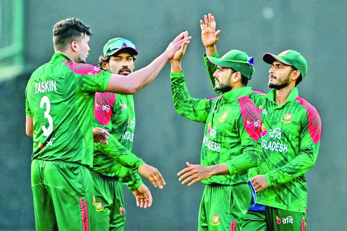 ব্যাটিং ব্যর্থতায় ইতিহাস গড়া হলো না টাইগারদের