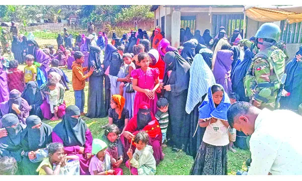 উখিয়ার পাহাড়ে যৌথ  অভিযানে এক হাজার  রোহিঙ্গা আটক