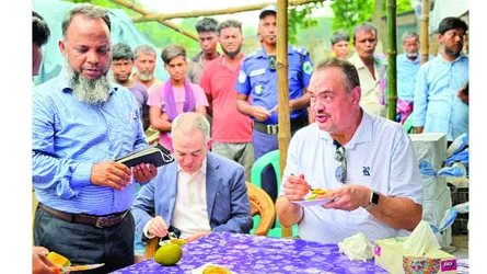 রাজশাহীর আমের স্বাদে মুগ্ধ মার্কিন রাষ্ট্রদূত
