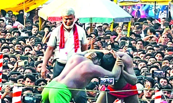 চট্টগ্রামে জব্বারের বলীখেলায়  টানা তৃতীয় শিরোপা বাঘা শরীফের