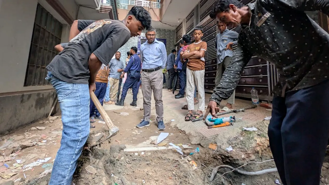 ‘অবৈধ গ্যাস সংযোগ বিচ্ছিন্নকরণে বাখরাবাদের অভিযান অব্যাহত থাকবে’