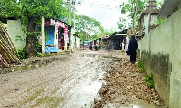 টেন্ডার হলেও ২ বছরে শুরু হয়নি সড়ক সংস্কার