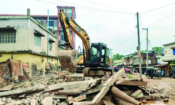 কপিলমুনিতে অধিগ্রহণের টাকা না দিয়েই বাড়ি ভাঙল সওজ