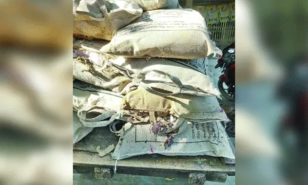 মেলান্দহে মেয়াদোত্তীর্ণ সরকারি ত্রাণসামগ্রী বিতরণের অভিযোগ