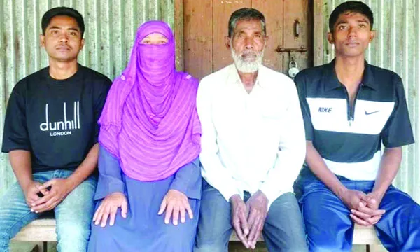 শ্রীপুরে ১১ বছরের বকেয়া বেতন না পেয়ে মানবেতর জীবন শিক্ষক পরিবারের