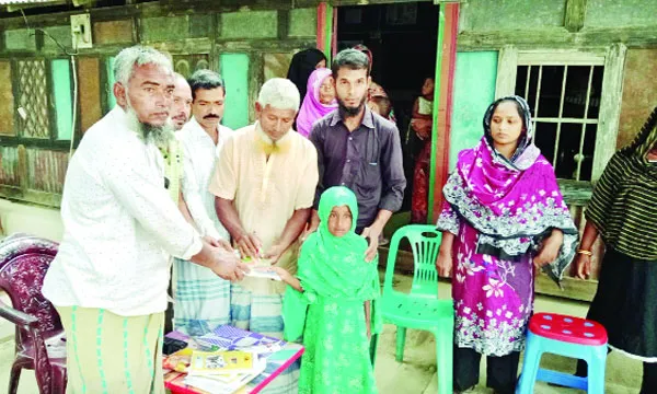 বাবুগঞ্জে শিক্ষাবঞ্চিত বেদে শিশুদের জন্য শিক্ষার আলো