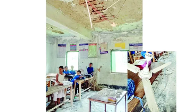 দেবিদ্বারে ক্লাস চলাকালে পলেস্তারাসহ খসে পড়ল ফ্যান