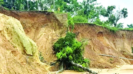 চুনারুঘাটে ভাঙনের মুখে ত্রিপুরা পল্লী