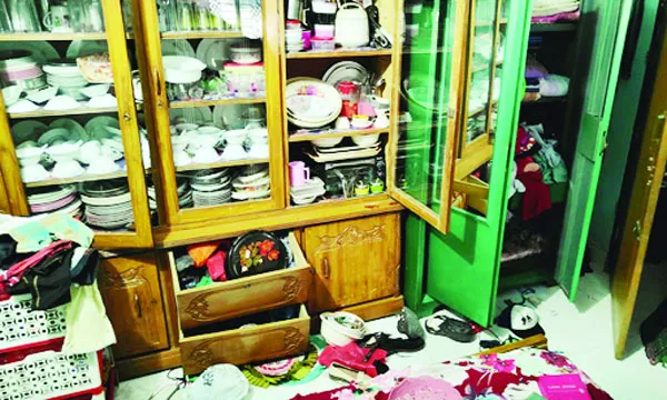 সোনারগাঁওয়ে চাঁদা না পেয়ে ৪৫ লাখ টাকার মালামাল লুট
