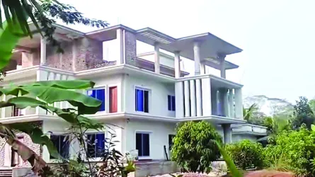 ফায়ার সার্ভিসের বরখাস্ত চালকের বিরুদ্ধে অবৈধ সম্পদ অর্জনের অভিযোগ