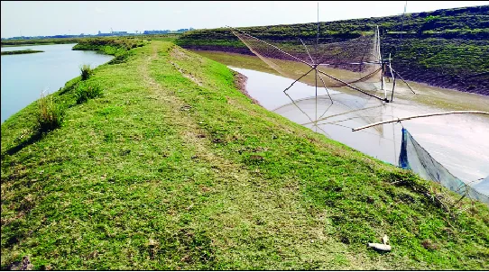 নাইন্দার হাওরে অক্ষত বাঁধকে ক্ষতিগ্রস্ত দেখিয়ে প্রকল্প