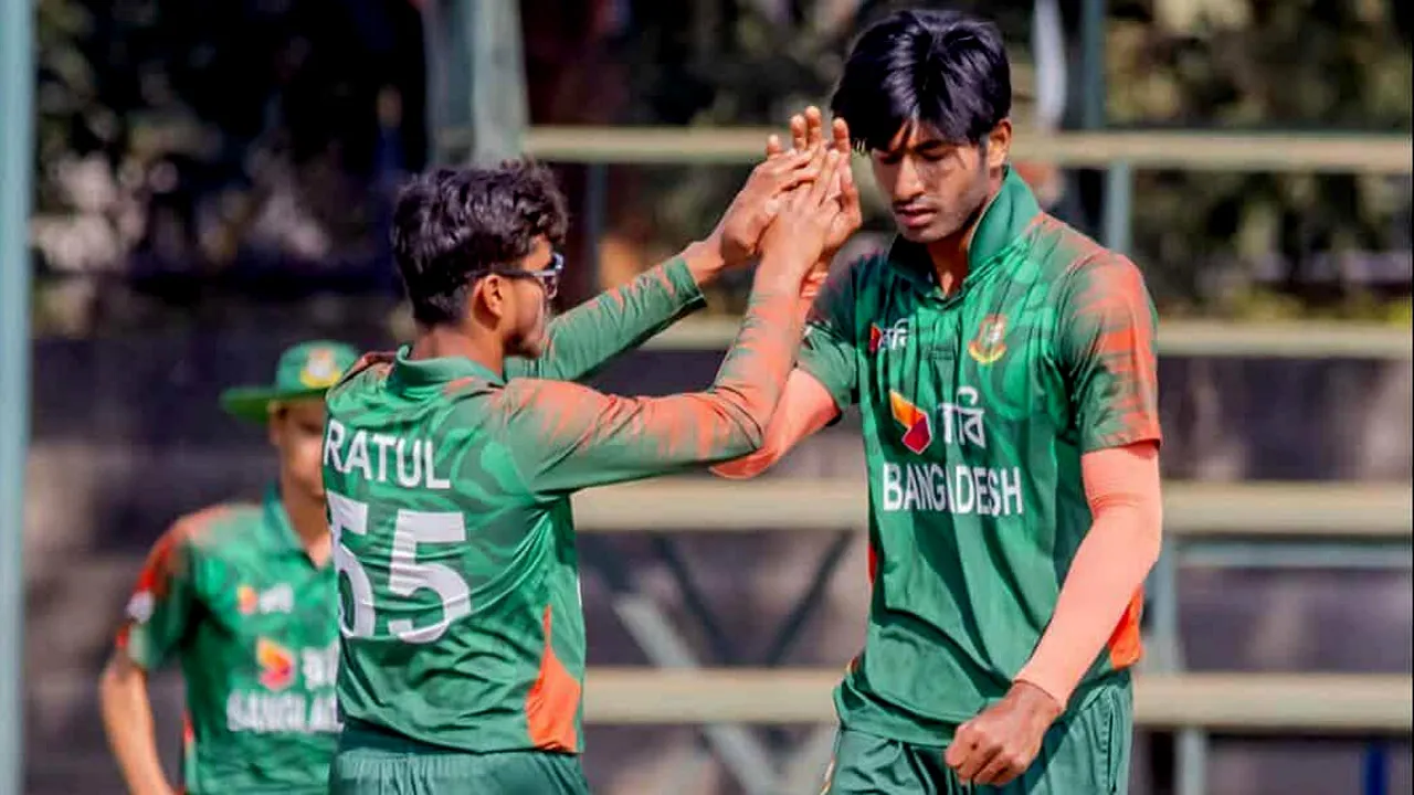 ইসাকের সেঞ্চুরিতে ইংল্যান্ডের কাছে হেরে গেল বাংলাদেশ