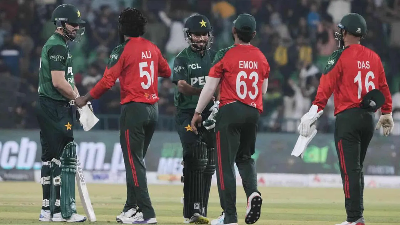 পাকিস্তানকে ধবলধোলাই করতে আজ মাঠে নামছে বাংলাদেশ