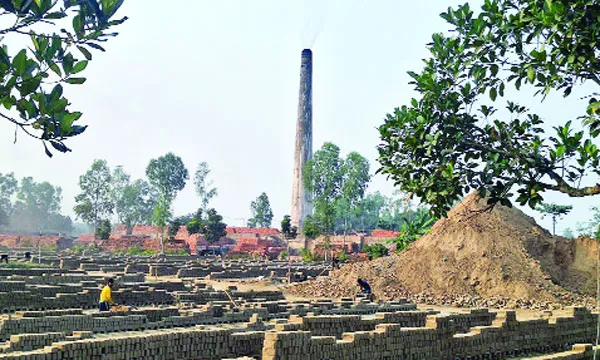 আদমদীঘিতে রাজনৈতিক প্রভাবে অনুমোদনহীন ইটভাটাষ আদমদীঘি (বগুড়া) সংবাদদাতা