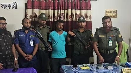 বেনাপোলে ২০ বাংলাদেশী পাসপোর্টসহ ভারতীয় আটক