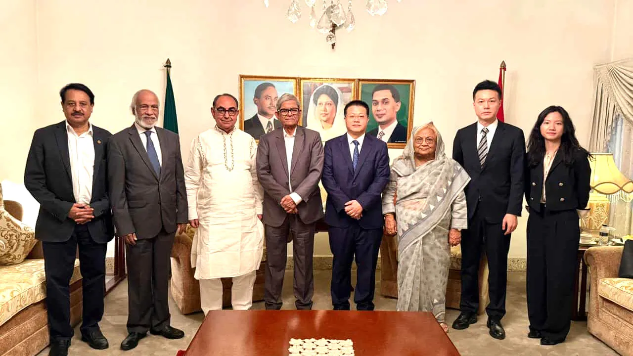 বিএনপি প্রতিনিধি দলের সাথে চীন রাষ্ট্রদূতের সাক্ষাৎ