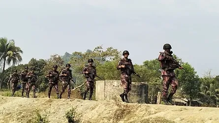 অবৈধ অনুপ্রবেশের দায়ে লালমনিরহাটে বিএসএফ সদস্য আটক