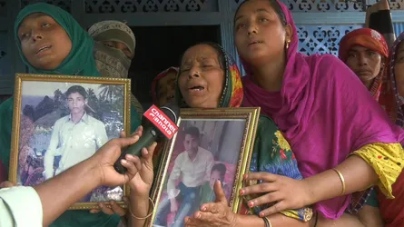 মায়ের আহাজারি : আমার ছেলের কফিন ভর্তি লাশ আসবে কবে