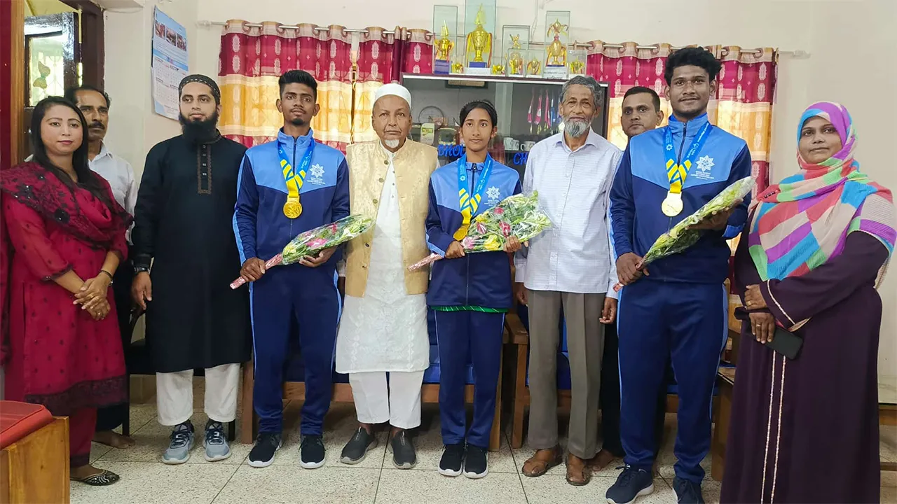 বিশেষ অলিম্পিকে স্বর্ণপদকপ্রাপ্ত ভোলার তিন শিক্ষার্থীকে সংবর্ধনা