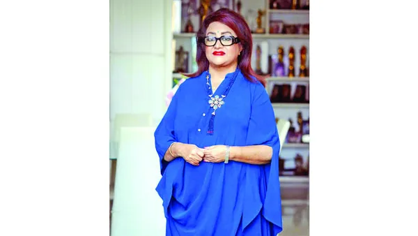 জহির রায়হানকে একুশে পদক উৎসর্গ করলেন ববিতা
