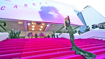 কান উৎসবে সেরা ছবির দৌড়ে এগিয়ে কারা