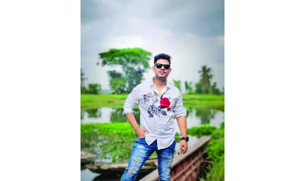 ভার্সেটাইল তরিক মৃধার ব্যস্ততা স্টেজ শোতে
