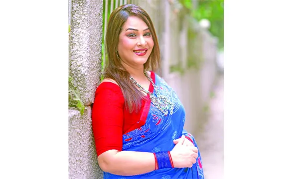 রাকায়েতের সিনেমায় গাইলেন মুন্নী