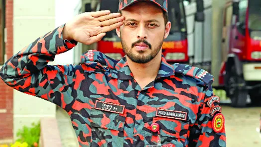 অন্যরকম চ্যালেঞ্জিং চরিত্রে ইরফান সাজ্জাদ