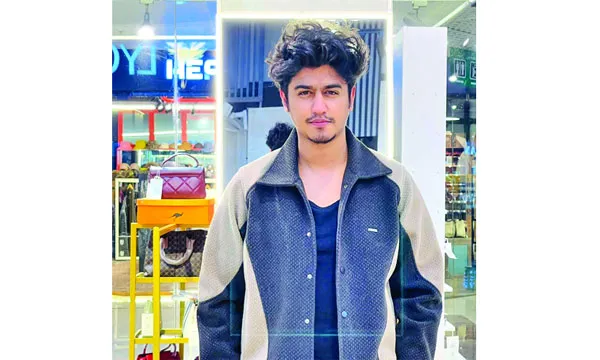 অভিষেকেই প্রশংসা কুড়াচ্ছেন শেখ সাদী